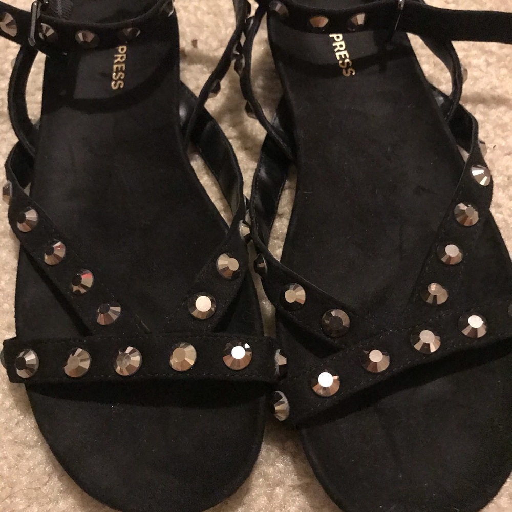 Sandals - Picture 3 of 4